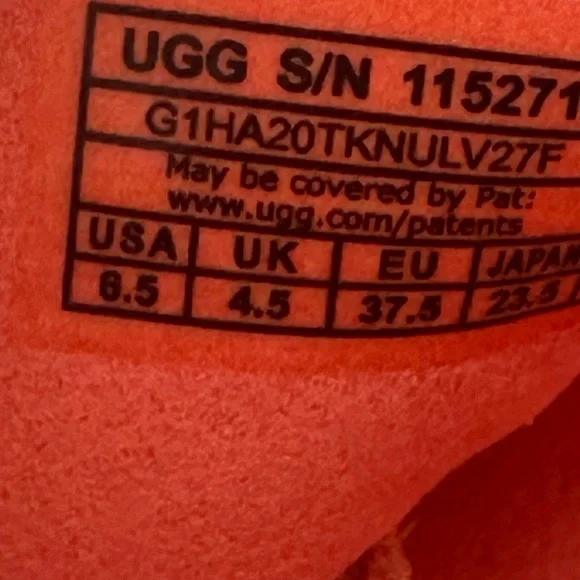 UGG. Aubrey Ankle Sandal - Picture 8 of 11